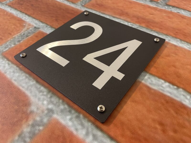 huisnummerbord-zwart