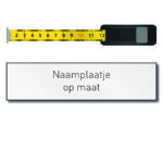 Kunststof naamplaatje op maat